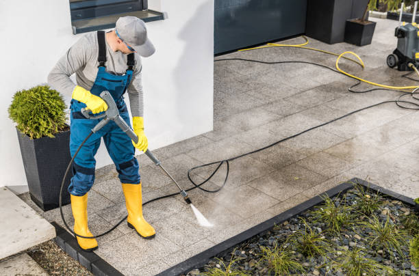 Best Pressure Washing Driveway  in Bronson, MI